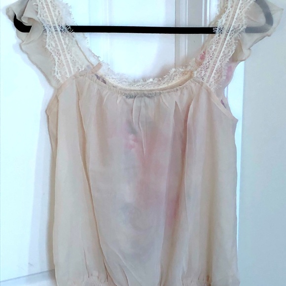 Delicate floral blouse - Picture 3 of 5